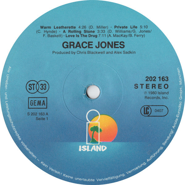 Grace Jones - Warm Leatherette (tweedehands LP) - Velvet Music